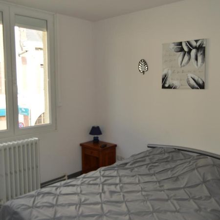Le Risle - Hotel Montfort-sur-Risle ภายนอก รูปภาพ